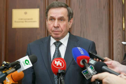 Экс-губернатор Новосибирской области Владимир Городецкий отмечает 75-летие