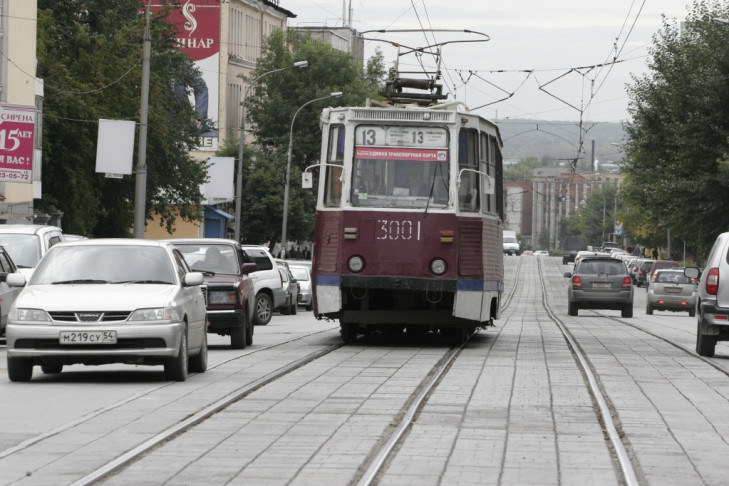 ПДД регулярно нарушают водители общественно транспорта в Новосибирске 