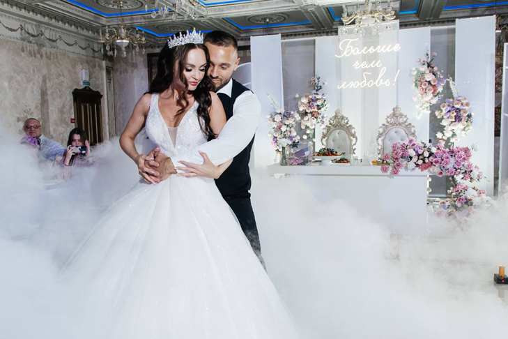 Олеся Ермолаева из Мошково победила в телешоу «4 невесты»