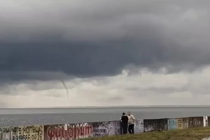 В Новосибирске смерч прошел над дамбой ГЭС