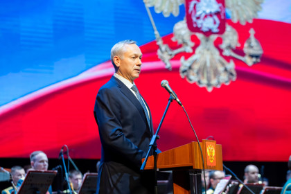 Андрей Травников поблагодарил новосибирских бойцов в День Героев Отечества