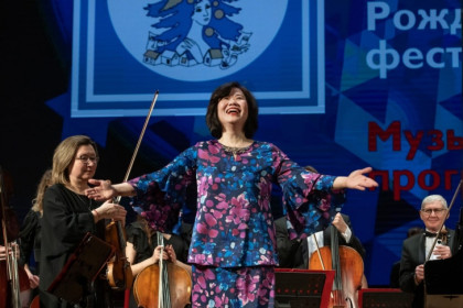 Пианистка Клаудия Янг закрыла Рождественский фестиваль в Новосибирске китайской мелодией