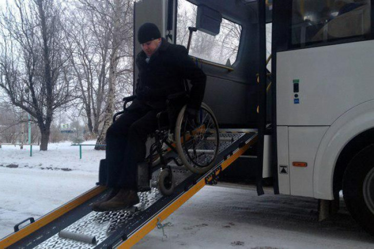 Первый автобус с трапом появился в Бердске 