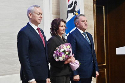 Выдающиеся новосибирцы удостоены в День Конституции государственных и региональных наград