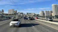 Огромная пробка собралась на Октябрьском мосту из-за аварии