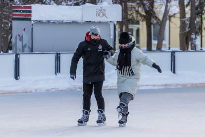 В Новосибирской области из-за сильного мороза закрыли катки