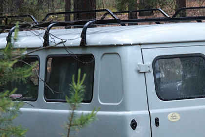 Житель Тувы угнал и заправил «буханку» под камерами под Новосибирском