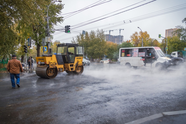 Денежную компенсацию за недостатки дорожного ремонта требует с подрядчиков мэрия Новосибирска