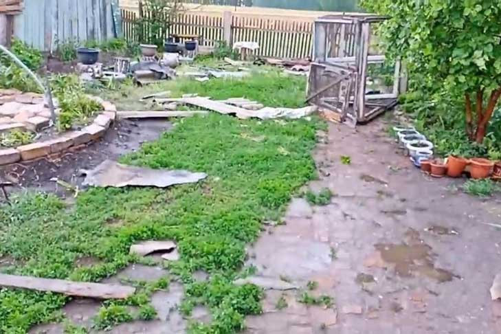Мистический торнадо разметал шифер, но пощадил перцы в Краснозерском районе