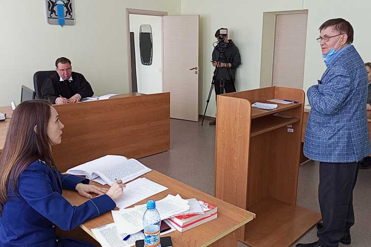 Прокурор попросил для экс-депутата Мамонтова 10 месяцев исправительных работ за сбитого ребенка