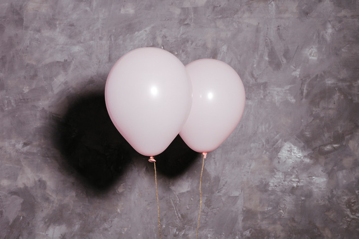 Жители Новосибирска стали вызывать охрану из-за воздушных шаров