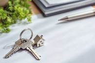 Более 1600 жителей аварийных квартир в Новосибирской области отметили новоселье