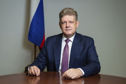 Анатолий Серышев: «Конституция РФ остаётся фундаментом суверенного развития и единства страны»