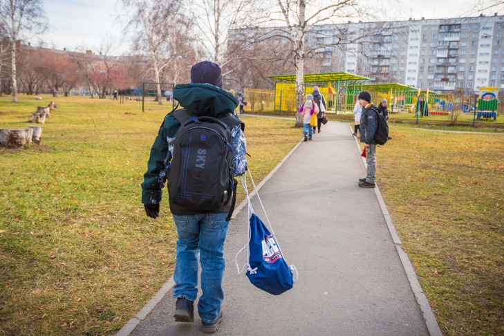 Главное правило выбора школьного рюкзака назвали жителям Новосибирска