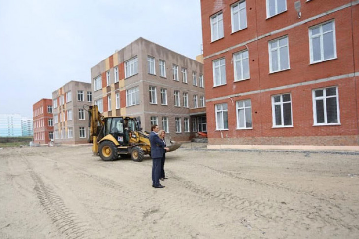Строительство детского сада в Кировском районе Новосибирска взял под контроль Виктор Игнатов