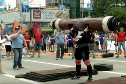 Силовой экстрим устроили в самом центре Новосибирска