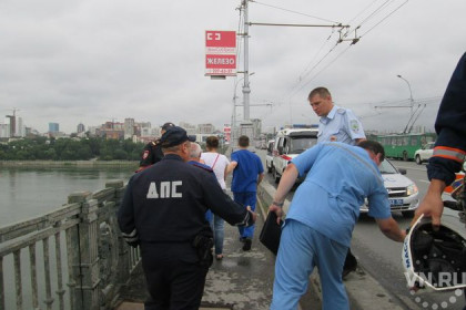 Две попытки суицида предотвратили спасатели МАСС за утро