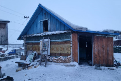 Три человека погибли на пожаре в Новосибирской области