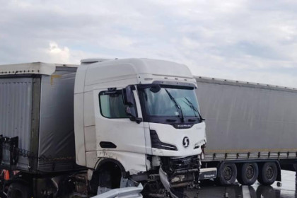 Фура насмерть сбила дорожных рабочих в Конечевском районе