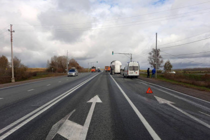 Фельдшер и ребенок пострадали в ДТП со скорой под Новосибирском