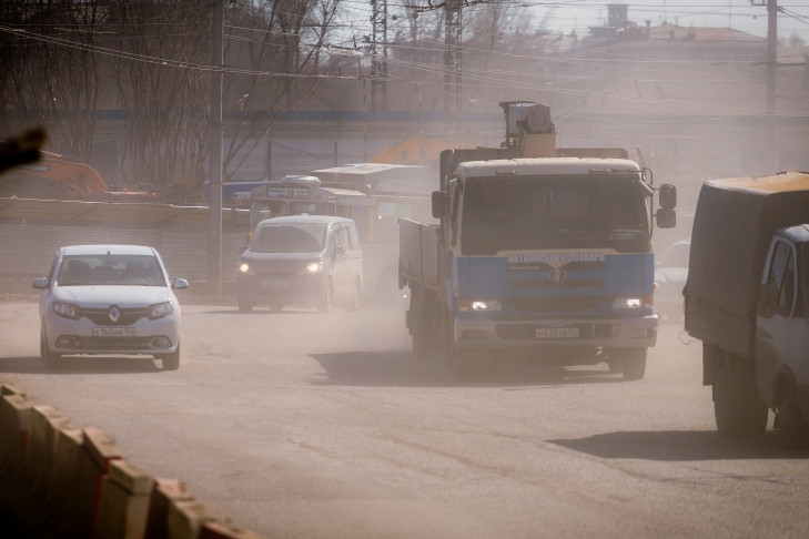 Строители Центрального моста спорят с мэром из-за пыли в Новосибирске