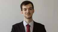 Выпускник из Новосибирска сдал ЕГЭ на 100 баллов по двум предметам