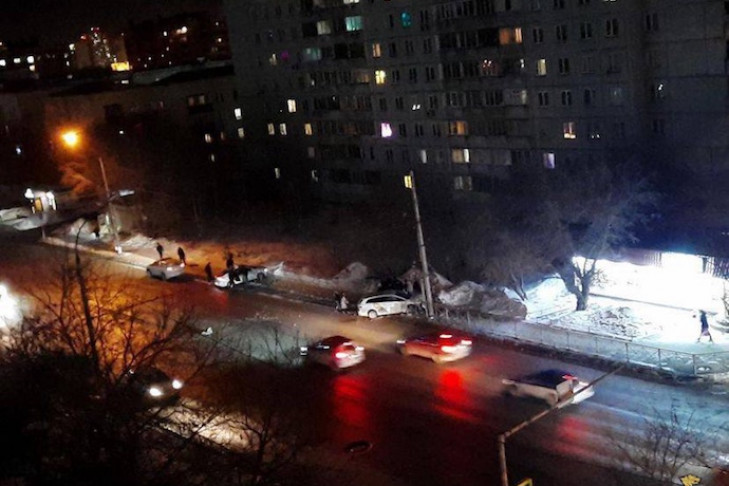 Пьяный водитель устроил аварию в Калининском районе Новосибирска- есть пострадавшие