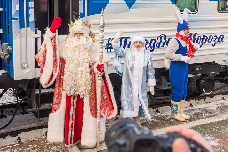 Поезд Деда Мороза прибыл в Новосибирск в преддверии года Дракона–2024