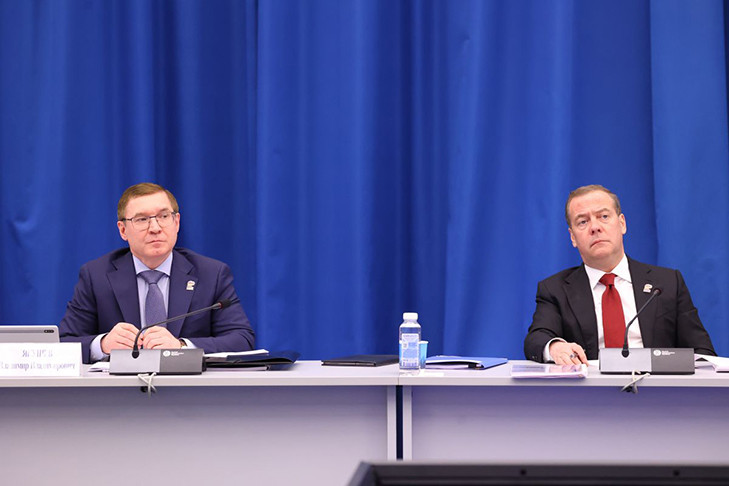 При содействии «Единой России» построили более 1600 школ