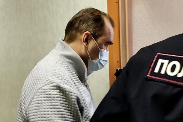 В больницу попал бывший прокурор Новосибирской области Фалилеев