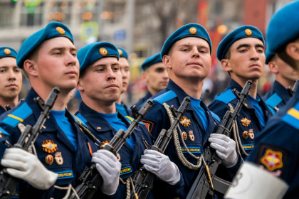 Репетиция военного парада-2023 прошла в центре Новосибирска