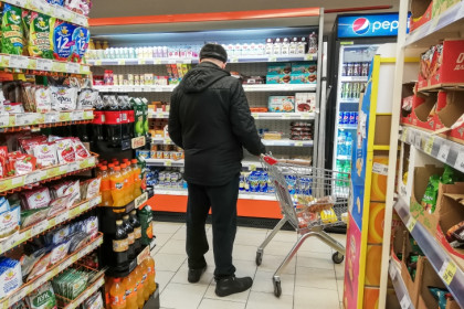 Продуктовая корзина новосибирца стала дешевле на 1% в августе-2026