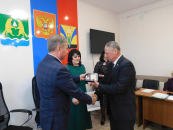 Памятными медалями наградили шесть депутатов районного совета под Новосибирском