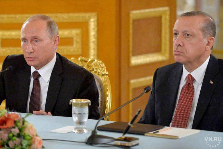 Владимир Путин поговорил из Новосибирска с Эрдоганом