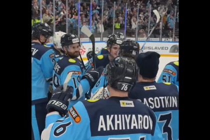 «Сибирь» вырвала победу у ЦСКА и вышла в плей-офф