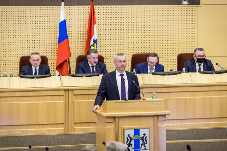 Губернатор Андрей Травников улучшил свои позиции в группе лидеров «Национального рейтинга губернаторов»