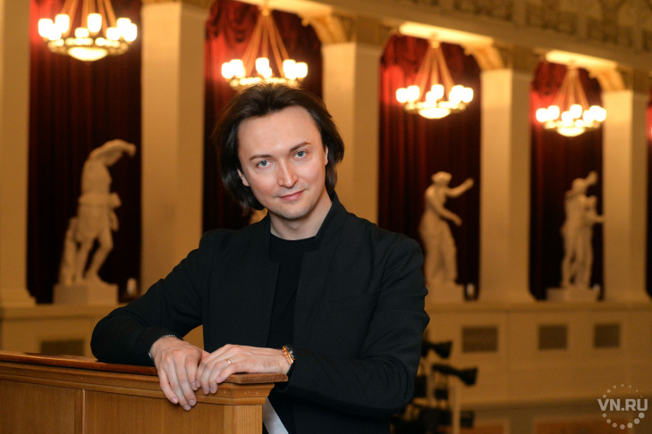 Главным режиссером НОВАТа стал 35-летний солист оперы