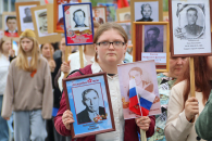 Сотни жителей Татарска приняли участие в шествии «Бессмертного полка»