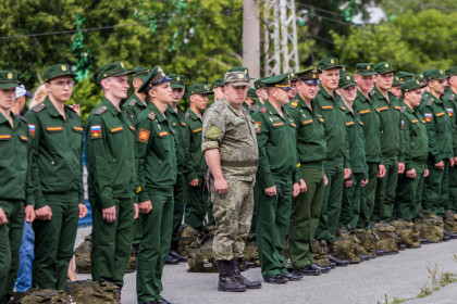 Новосибирцам напомнили о скором начале осеннего призыва