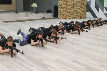 Пять дней на военном полигоне прожили десятиклассники под Новосибирском