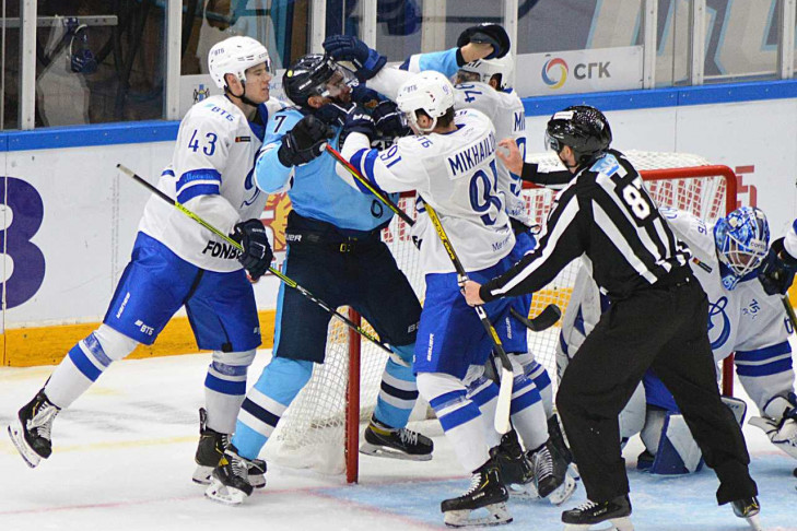 «Сибирь» едва не отыгралась, уступая «Динамо» 0:5