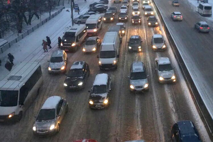 Опасности на дорогах предсказали в ГИБДД Новосибирска
