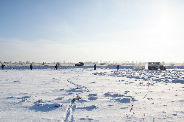 Рыбак на снегоходе заблудился на льду Обского моря