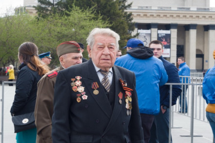 По 10 тысяч рублей получат ветераны ко Дню Победы в Новосибирске