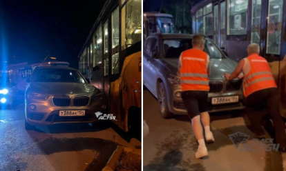 Припарковался на тротуаре: иномарка заблокировала трамваи в Новосибирске