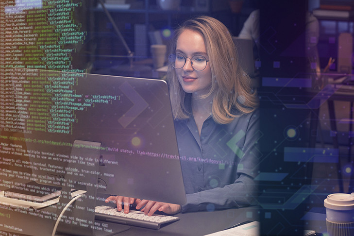 Программисты стали самыми высокооплачиваемыми офисными специалистами в Новосибирской области по итогам первых десяти месяцев 2025 года