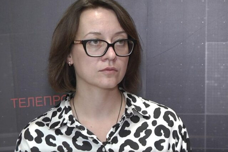 Замглавы ГЖИ Новосибирской области пережила укус сколопендры в СИЗО