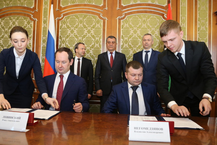В правительстве Новосибирской области заключено соглашение о сотрудничестве ПАО «Российские сети» и АО «Региональные электрические сети»