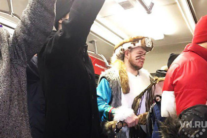 Шаман приставал к пассажирам в метро Новосибирска