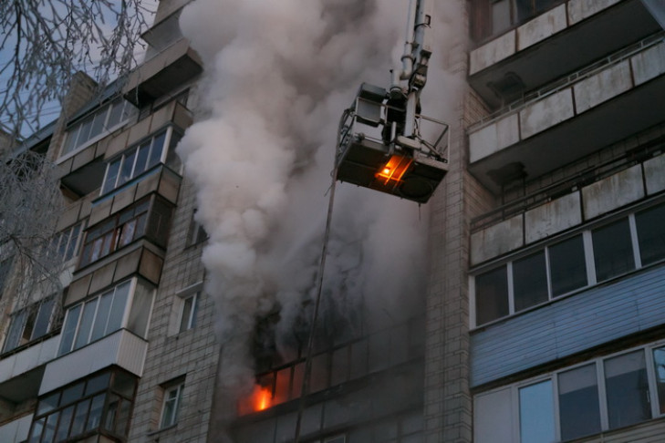 От смерти в огне спасли курильщика в Первомайском районе Новосибирска